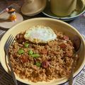 Cooksnap Aznie Khasri semasa beliau membuat Nasi Goreng SLY (simple le ye).