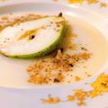 Mónika Gyurászné Cooksnap-ja, amikor elkészítette a(z) Fehércsokis körtekrémleves pirított dió morzsával receptet.