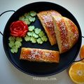 کوک اسنپ Mahnoosh بعد از امتحان کردن نان پرتقالی.
