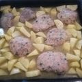 Cooksnap από pepita27 στη συνταγή Μπιφτέκια αφράτα με λεμονάτες πατάτες στο φούρνο