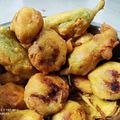 Mitali Chavda (Mitali Darshan Vala)'s cooksnap of when they made મીક્ષ ભજીયા (Mix Bhajiya Recipe In Gujarati).
