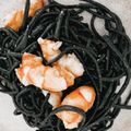 Cooksnap de Lino quando cozinhou LINGUINI NERO DE SALMÃO E GAMBAS! 🍝🍤.
