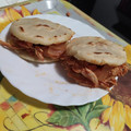 El cooksnap de Natalia Mia cuando hizo Arepas asadas con pollo desmechado.