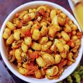 Chandra kamdar का कुकस्नैप जब उन्होंने चवला की सब्जी बनाया था।