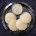 Harpreet manga का कुकस्नैप जब उन्होंने रवा इडली (RAVA IDLI RECIPE IN HINDI) बनाया था।