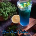 Cooksnap Salina Jalaludin semasa beliau membuat Sparkling Blue Lemon Mint.