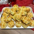 Brigitta Góman Cooksnap-ja, amikor elkészítette a(z) Sajtos - tejfölös pogácsa és rúd receptet.
