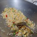 Cooksnap Misszz Mariey semasa beliau membuat Nasi goreng telur mentega.