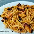 El cooksnap de Encar cuando hizo Espaguetis con pulpo al ajillo y salsa de tomate.