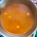 Meena Khanna का कुकस्नैप जब उन्होंने टमाटर सूप बनाया था।