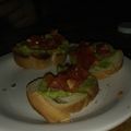El cooksnap de Claudia Pereyra cuando hizo Avocado toast 🥑 by Mate Amargo 🧉 Tostada con palta 🥑 Brunch saludable 🥚 🥚 🧀 🍅.