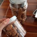 Cooksnap dari Zeaa. untuk resep The best crunchy Cookies chocochip ala momo😍