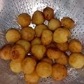 Cooksnap Siti khadijah semasa beliau membuat Potato Ball simple!.