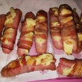 Tóth Julianna Cooksnap-ja, amikor elkészítette a(z) Baconnel és sajttal töltött virsli receptet.
