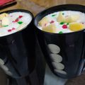 Veena Chopra का कुकस्नैप जब उन्होंने एपल ओटस मिल्कशेक (Oats Apple Milk Shake Recipe In Hindi) बनाया था।
