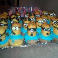 ramirez.elisha1986's cooksnap of when they made Despicable Me: Minion Cupcakes.