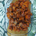 Cooksnap ZZ semasa beliau membuat Korean yangnyeom chicken made with homemade sauce - 양념치킨🇰🇷.
