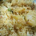 Mariam Azeem (Umme Sarim)'s cooksnap of when they made آلو مٹر والے چاول 😋😋.