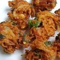 Vanika Agrawal's cooksnap of when they made Batata kanda pakode.