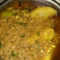 Shagufta Sheikh's cooksnap of when they made Aloo Qeema 😍😍.