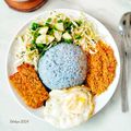 Cooksnap Teh Agie semasa beliau membuat Nasi Kerabu Bunga telang.