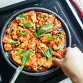 รูป Cooksnap ของ Yun Ja เมื่อเขาทำ พิซซ่าโชริโซ/ซารามี/เห็ด/พริกหวานฯลฯ20นาทีได้กิน