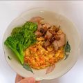肉圓的媽媽 的 紅蘿蔔丁培根青花菜炒飯 cooksnap