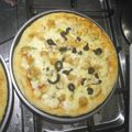 Maryam Shakoor's cooksnap of when they made Afghani  tikka  pizza.