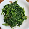 愛吃的小芸 的 油蔥拌地瓜葉 cooksnap