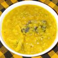 Moumita Kundu's cooksnap of when they made মাছের মাথা দিয়ে মুগ ডাল(Machher matha diye monng dal recipe in Bengali).