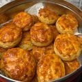 Zsófi0002 Cooksnap-ja, amikor elkészítette a(z) Sajtos - tejfölös álom puha pogácsa receptet.