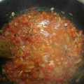 El cooksnap de Karol T cuando hizo Salsa casera de tomates.