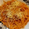 Cooksnap από Ινώ στη συνταγή Μακαρόνια με σάλτσα ντομάτας και κρέμα γάλακτος
