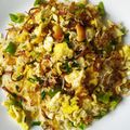 Madhvi Srivastava का कुकस्नैप जब उन्होंने शेजवान एग फ्राइड राइस (schezwan egg fried rice recipe in Hindi) बनाया था।
