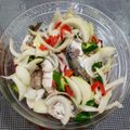 Cooksnap Airie semasa beliau membuat Ikan Kembung Rebus Air Asam.