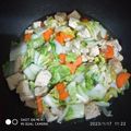 Cooksnap dari Trifena Kristiani untuk resep Tumis Sawi Putih, Wortel, Tahu, dan Telur