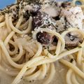 Mark Jad's cooksnap of when they made One-pot creamy chicken mushroom pasta.