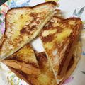 Cooksnap Aida semasa beliau membuat Roti cheese bakar super simple.
