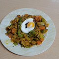 El cooksnap de Eduardo Pascual Fernández cuando hizo Verduras al wok con curry y huevo poché.