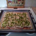 Cooksnap από dimdou στη συνταγή Πίτσα με χωριάτικο κοτόπουλο και σάλτσα μπάρμπεκιου