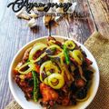 Cooksnap Julia ALeen Aireish semasa beliau membuat Ayam goreng bawang putih.