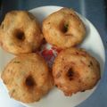 Vijayalakshmi Velayutham's cooksnap of when they made மெதுவடை.