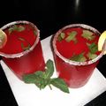 manu garg का कुकस्नैप जब उन्होंने रूह अफ़ज़ा मोजितो (Rooh Afza mojito recipe in hindi) बनाया था।