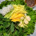 Cooksnap của Nguyễn Hoàng Yến khi họ làm theo món Thịt áp chảo cuốn rau sống 🥩
