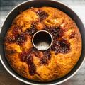 Cooksnap από Αργυρω Κ στη συνταγή Εύκολο & αφράτο κέικ χωρίς μίξερ με σπιτική μαρμελάδα φράουλα!