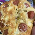 Cooksnap của Huỳnh Như khi họ làm theo món Bánh mỳ cuộn xúc xích bơ tỏi