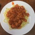 Cooksnap của Khánh Vân khi họ làm theo món Mỳ ý sốt cà chua thịt bằm xúc xích