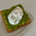 chillning 的 牛油果(酪梨)水波蛋吐司 Avocado Toast with Poached Egg cooksnap
