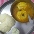 Simmi Garg's cooksnap of when they made Idli sambhar with coconut chutney.