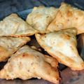 Aruna Purwar का कुकस्नैप जब उन्होंने हल्दीराम मिनी ड्राई समोसा (haldiram mini dry samosa recipe in Hindi) बनाया था।